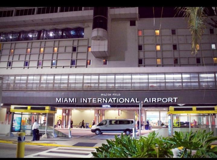 Private Rooms Close To Miami Airport - Free Parking - 01 Eksteriør billede