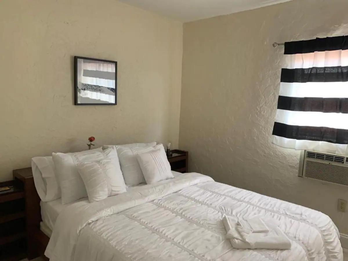 Private Rooms Close To Miami Airport - Free Parking - 01 Eksteriør billede